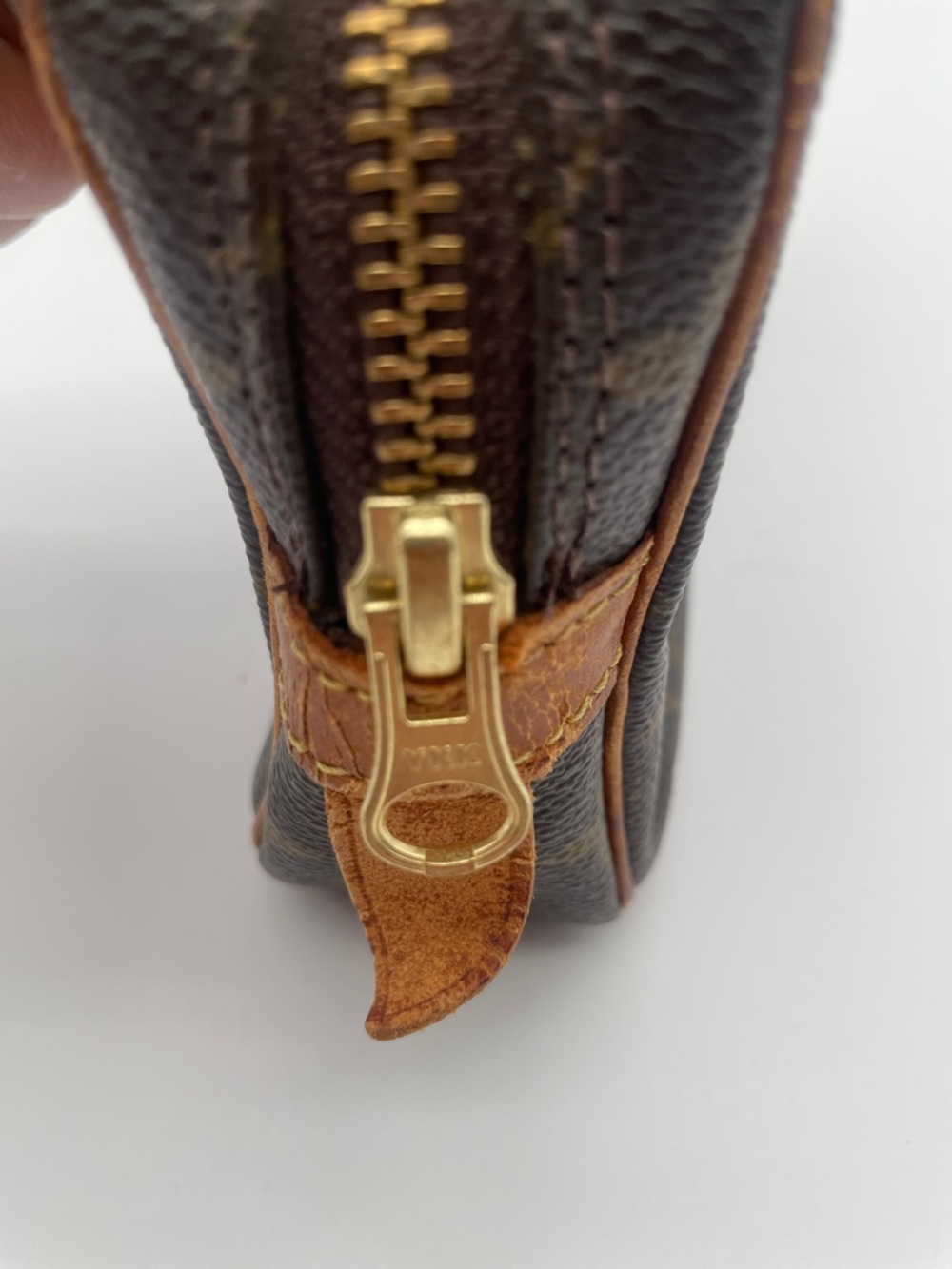 Louis Vuitton Pochette Marley Bandouliere Monogram Crossbody - Picture 12 of 12